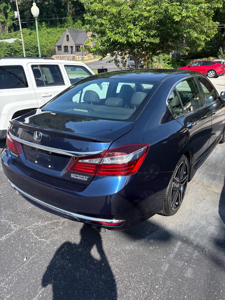 Thumbnail image of 2017 Honda Accord at CHATTANOOGA CARS 4 U