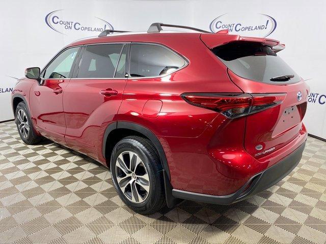 Thumbnail image of 2022 Toyota Highlander Hybrid at Copeland Toyota - Syndication New