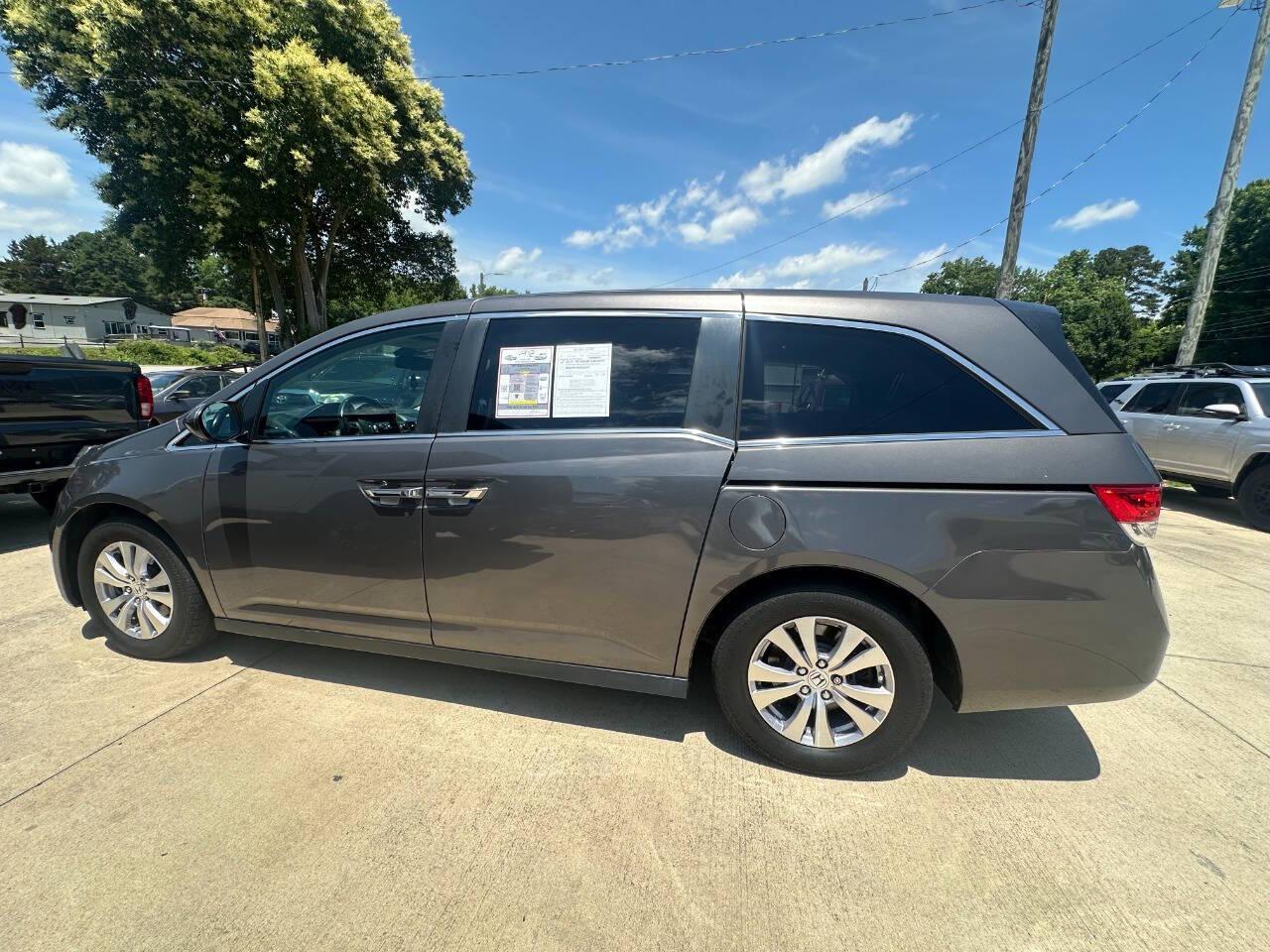 Thumbnail image of 2015 Honda Odyssey at Van 2 Auto Sales Inc.