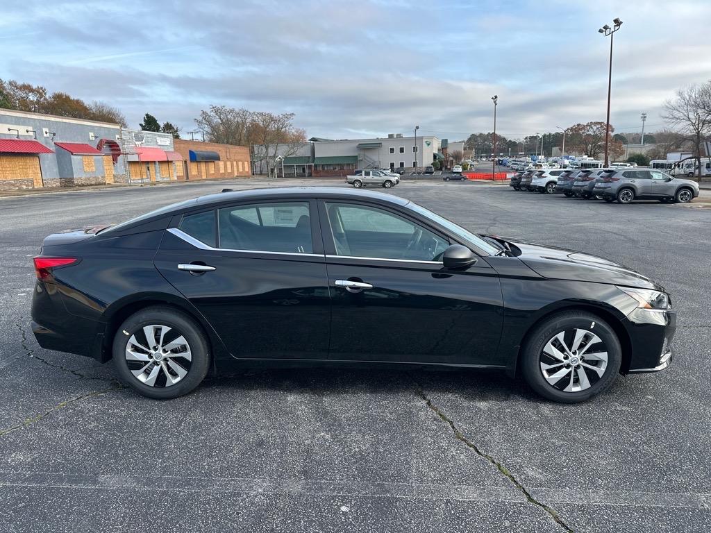 Thumbnail image of 2025 Nissan Altima at Grainger Nissan Of Anderson