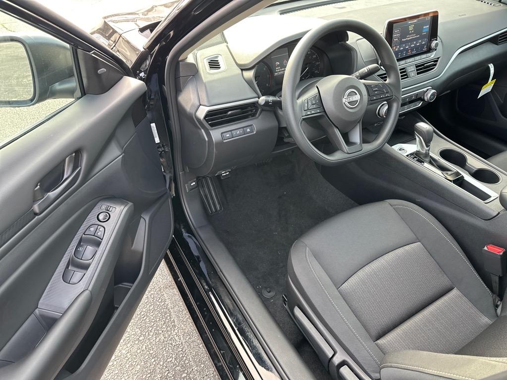 Thumbnail image of 2025 Nissan Altima at Grainger Nissan Of Anderson