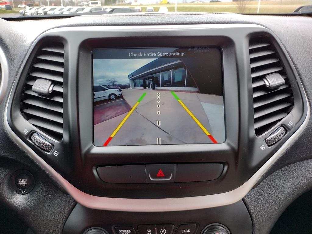 Thumbnail image of 2017 Jeep Cherokee at Grand Blanc Mitsubishi