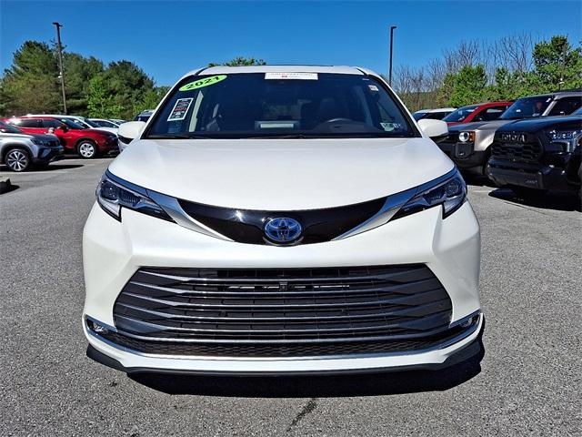 Thumbnail image of 2021 Toyota Sienna at Del Toyota