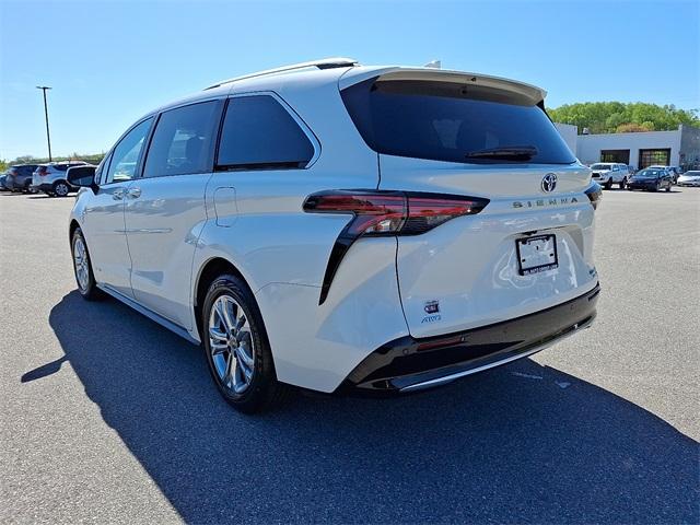 Thumbnail image of 2021 Toyota Sienna at Del Toyota