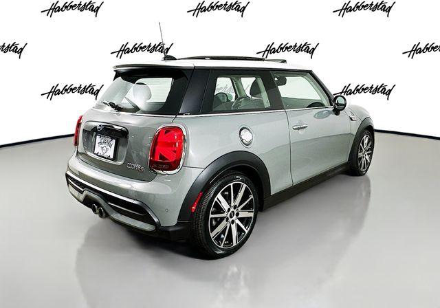 Thumbnail image of 2022 MINI Hardtop 2 Door at Habberstad BMW of Huntington