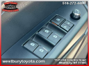 Thumbnail image of 2017 Toyota Highlander at Westbury Toyota Scion