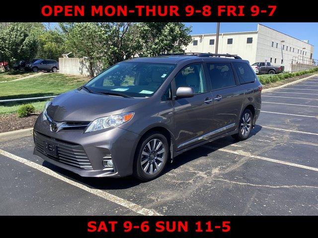 Thumbnail image of 2020 Toyota Sienna at Olathe Toyota ScionUsed