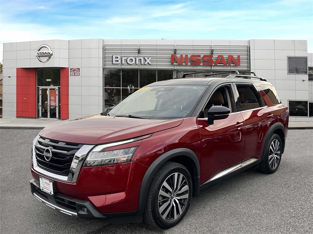 Thumbnail image of 2022 Nissan Pathfinder at Bronx Nissan