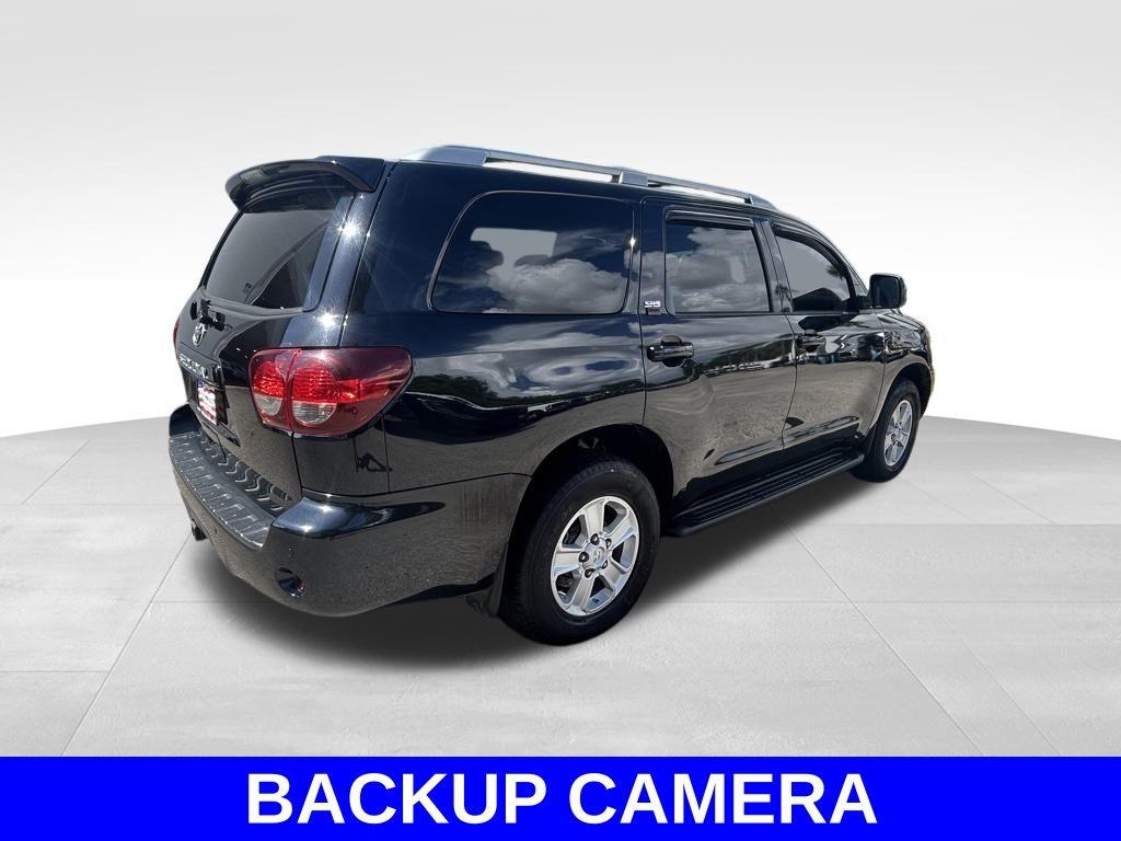 Thumbnail image of 2018 Toyota Sequoia at Wayne Akers Ford