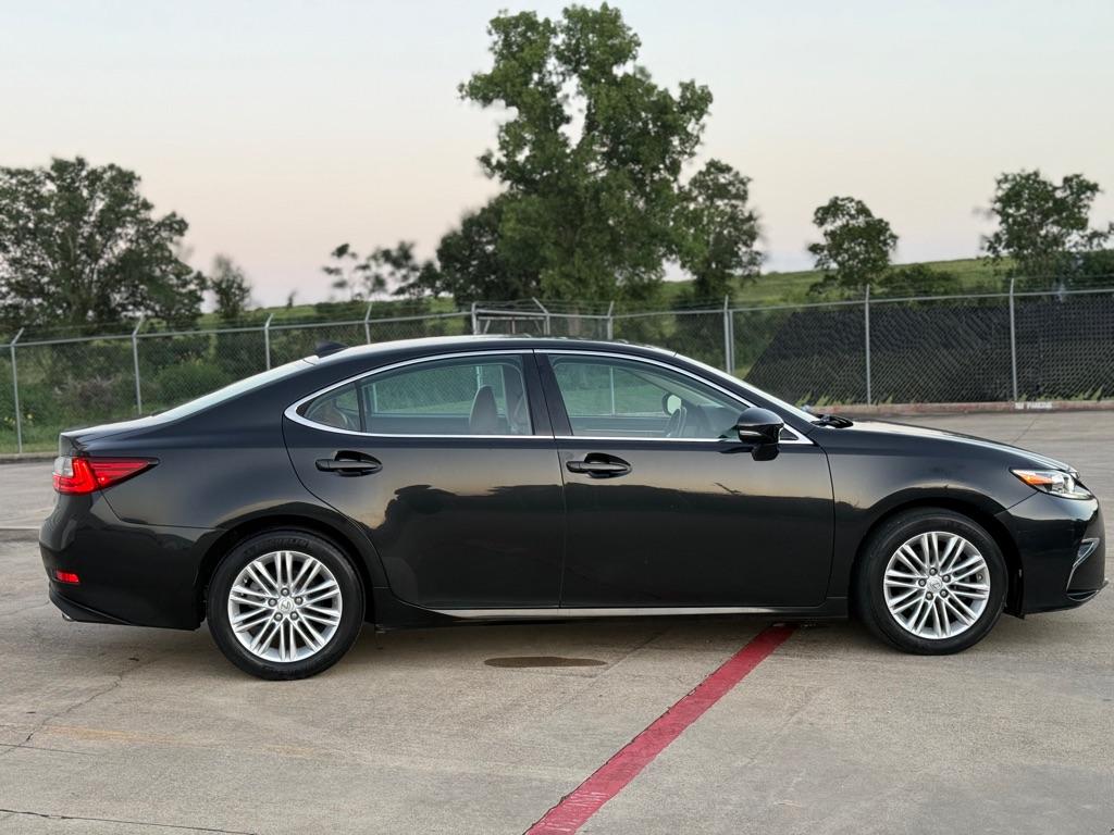 Thumbnail image of 2016 Lexus ES 350 at ABA MOTORS INC