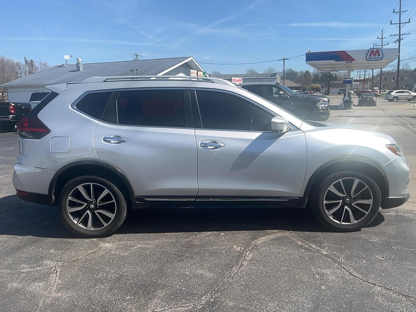 Thumbnail image of 2019 Nissan Rogue at Batesville Chrysler Dodge Jeep Inc