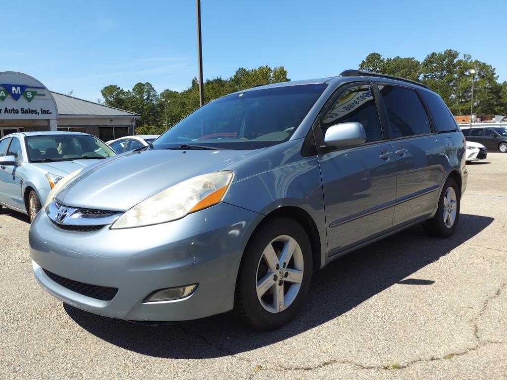 Thumbnail image of 2010 Toyota Sienna at Mcnair Auto Sales