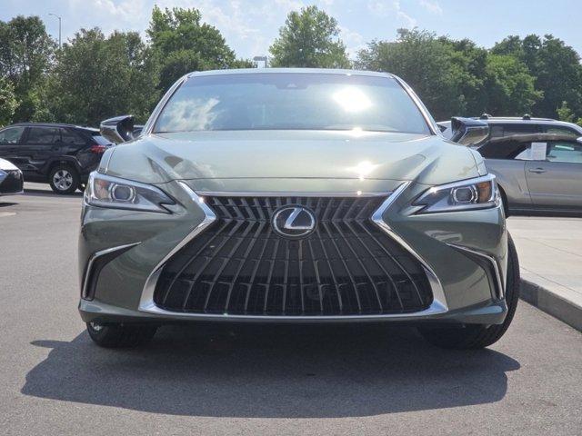 Thumbnail image of 2025 Lexus ES 300h at LexusRivercenter of Covington, KY