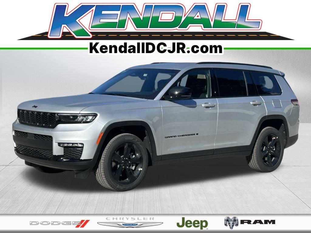 Thumbnail image of 2025 Jeep Grand Cherokee L at Kendall Dodge Chrysler Jeep Ram