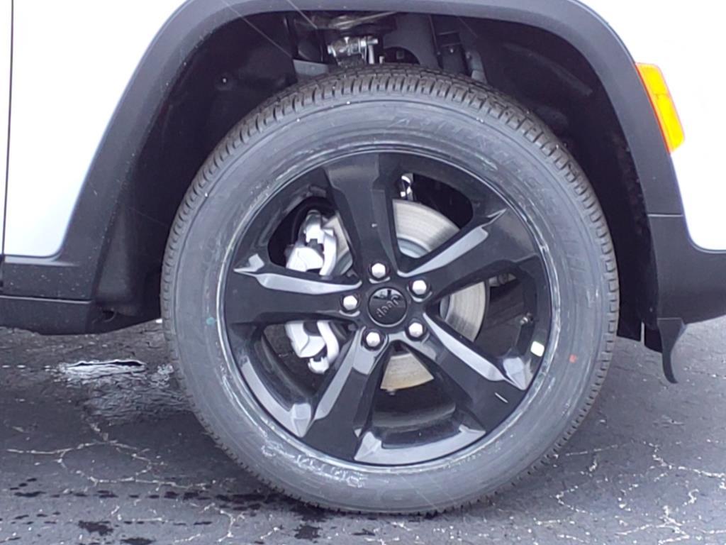 Thumbnail image of 2025 Jeep Grand Cherokee at Dave Dennis Chrysler Jeep Dodge Ram
