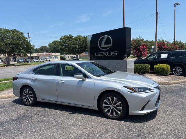 Thumbnail image of 2021 Lexus ES 300h at Charles Barker Lexus