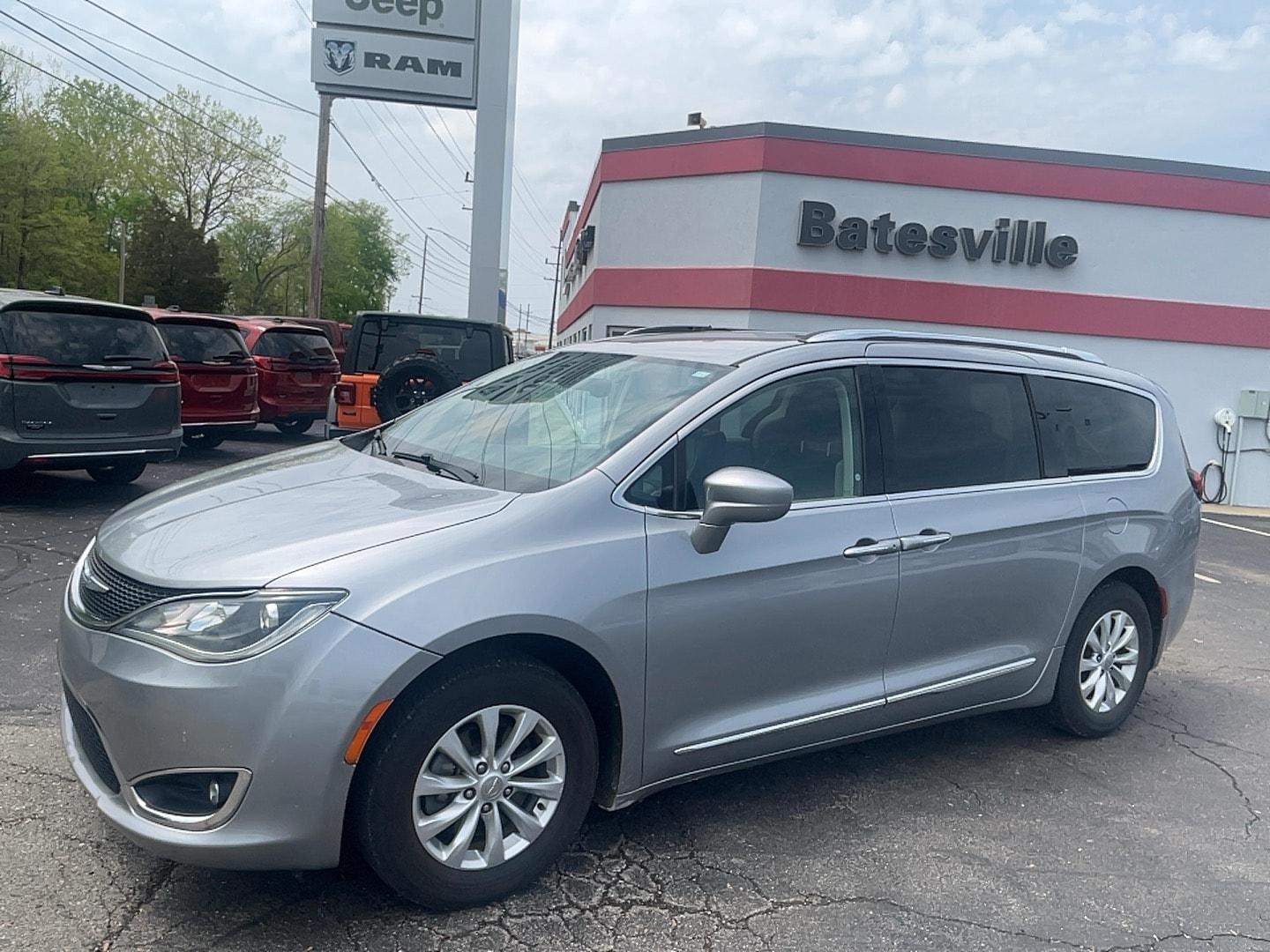Thumbnail image of 2018 Chrysler Pacifica at Batesville Chrysler Dodge Jeep Inc