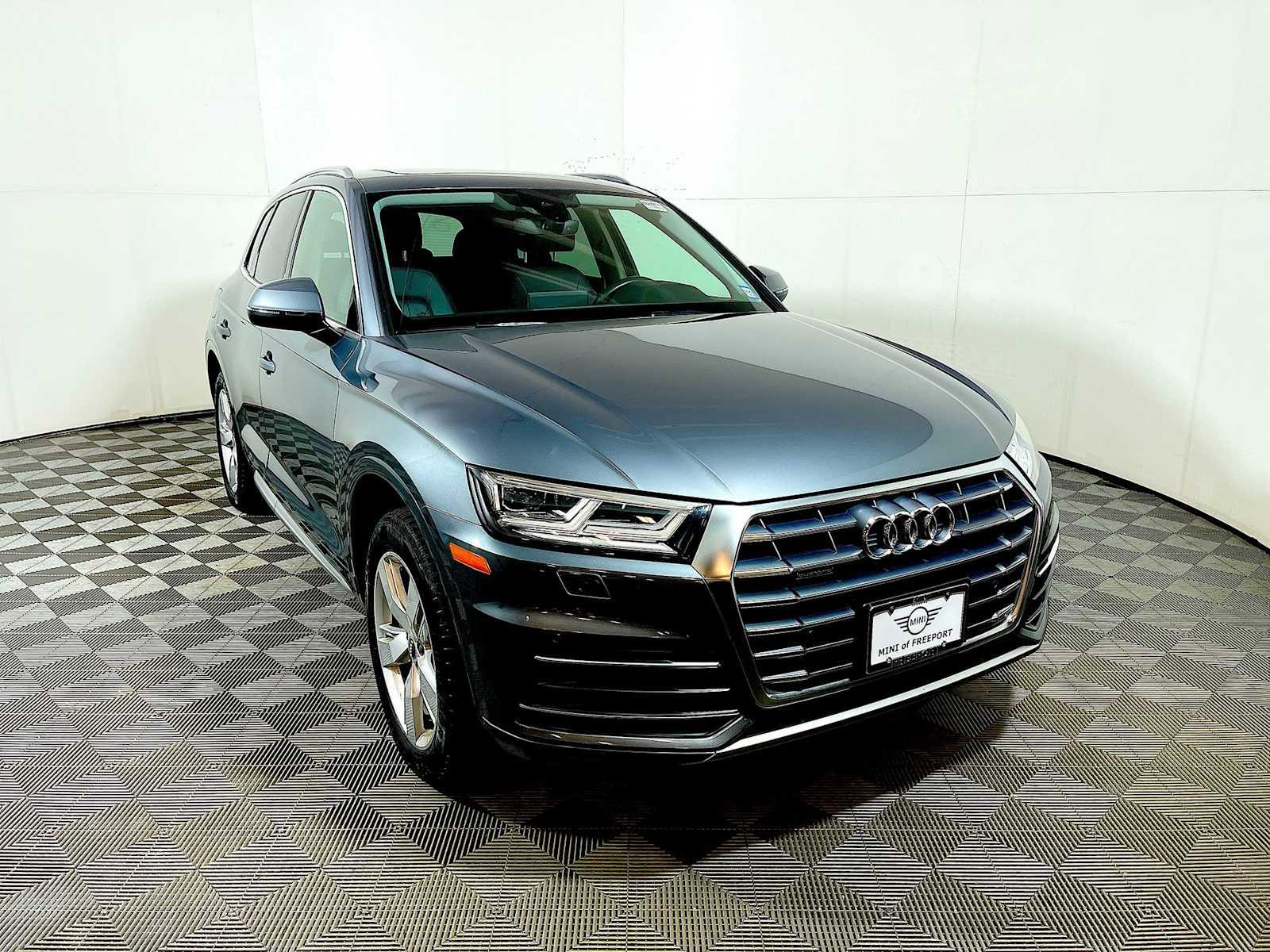 Thumbnail image of 2019 Audi Q5 at BMW Mini of Freeport