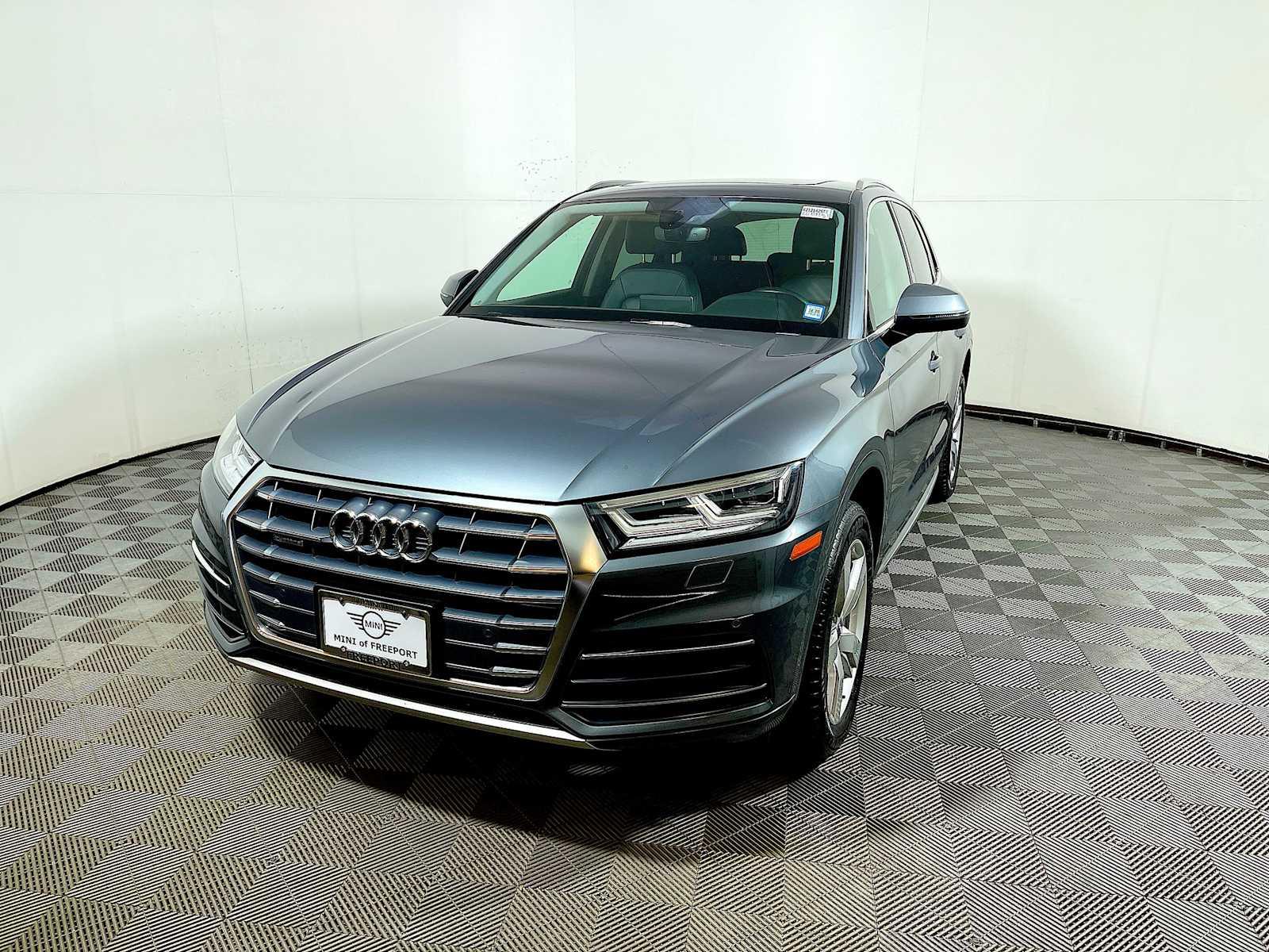 Thumbnail image of 2019 Audi Q5 at BMW Mini of Freeport