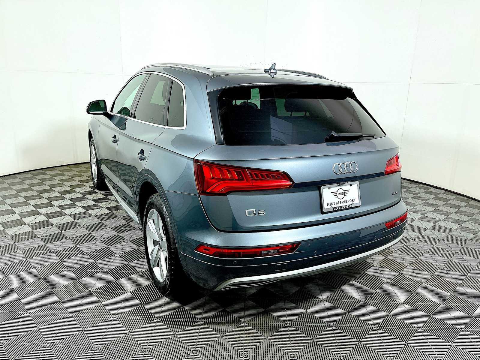 Thumbnail image of 2019 Audi Q5 at BMW Mini of Freeport