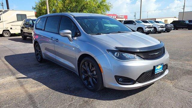 Thumbnail image of 2018 Chrysler Pacifica at Al Willeford Chevrolet New