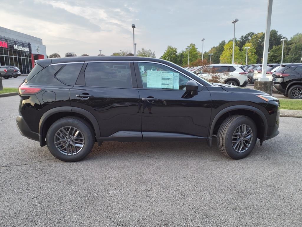 Thumbnail image of 2023 Nissan Rogue at Mathews Nissan