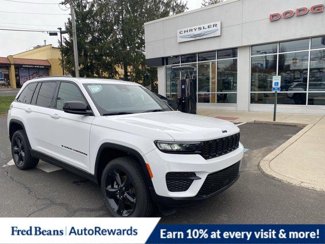Thumbnail image of 2025 Jeep Grand Cherokee at Used FredBeansDodgeChryslerJeep