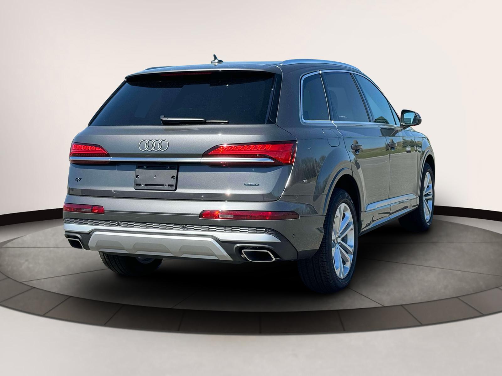 Thumbnail image of 2025 Audi Q7 at Volkswagen World of Newton