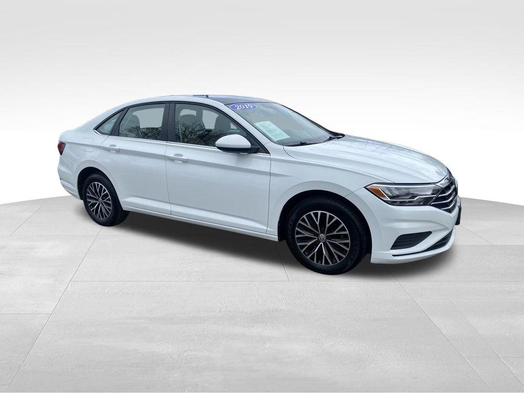 Thumbnail image of 2019 Volkswagen Jetta at Newins Bay Shore Ford