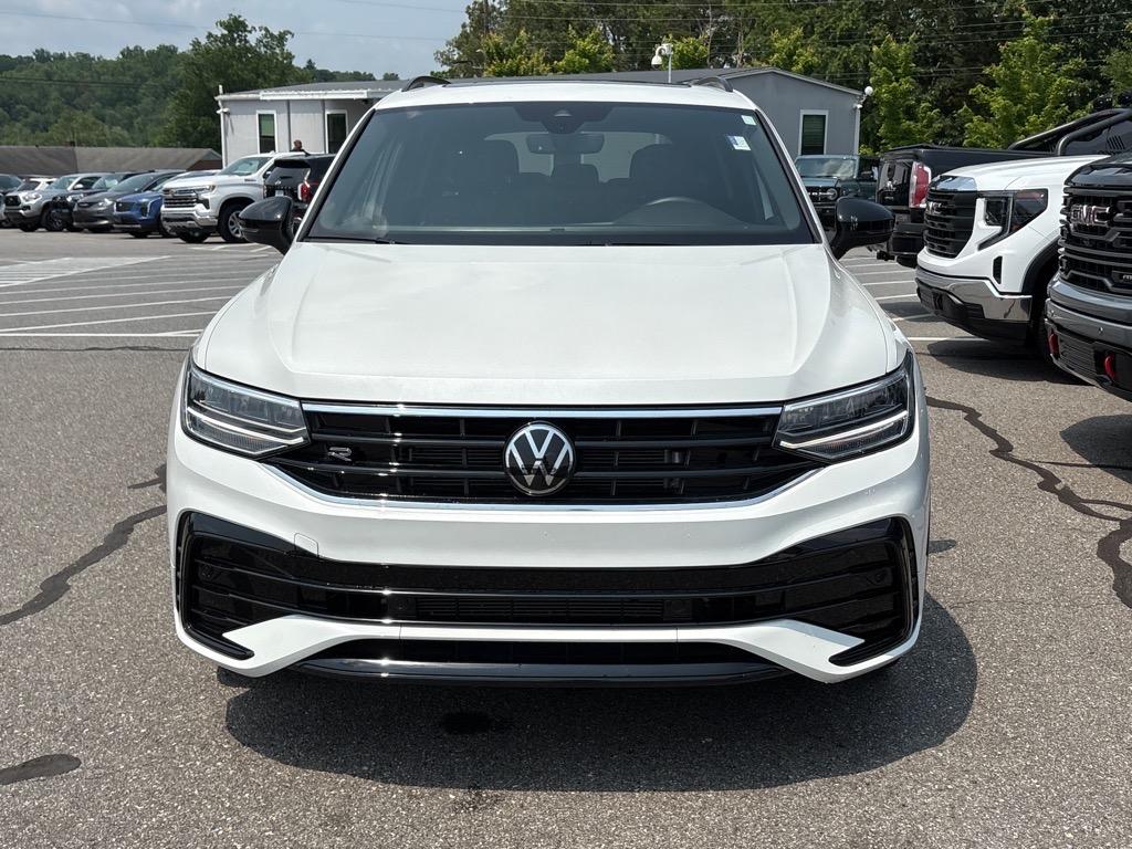Thumbnail image of 2024 Volkswagen Tiguan at Harry's On The Hill