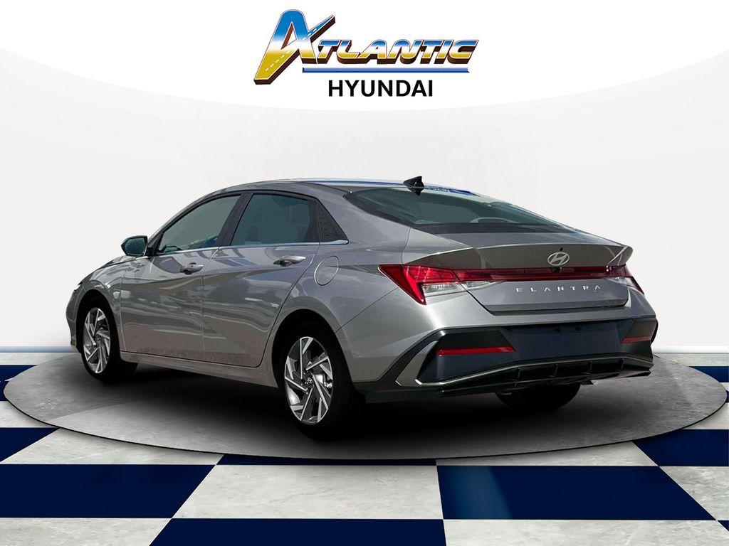 Thumbnail image of 2025 Hyundai ELANTRA at Atlantic Hyundai Genesis South Shore