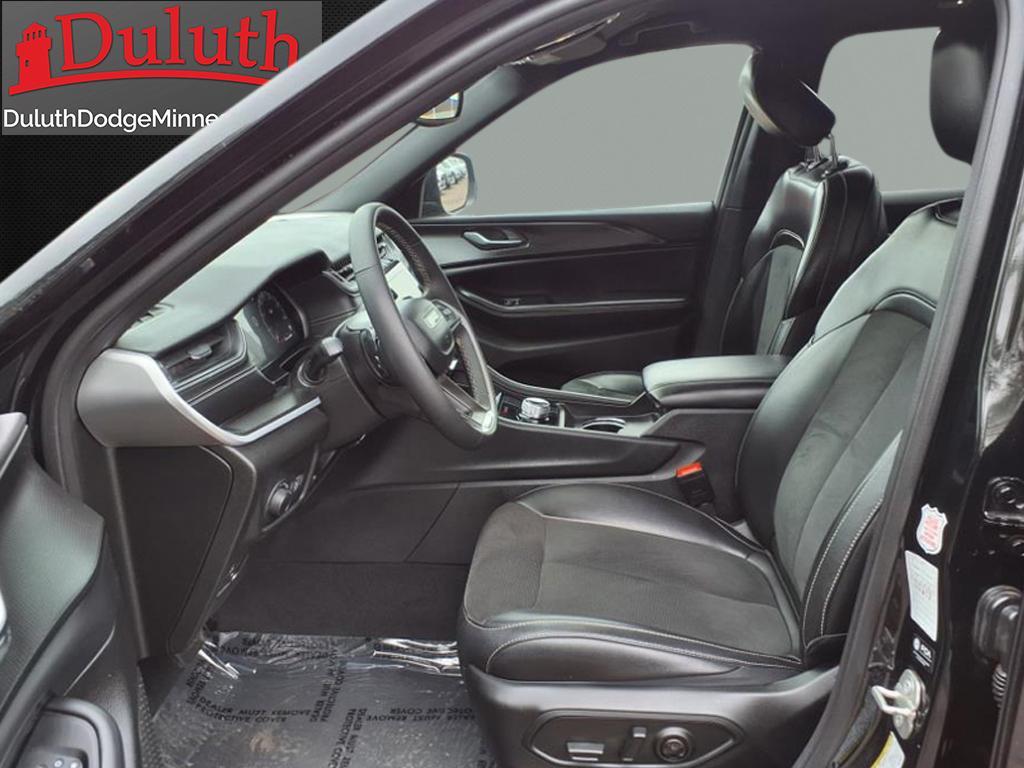 Thumbnail image of 2024 Jeep Grand Cherokee at Duluth Chrysler Dodge Jeep Ram