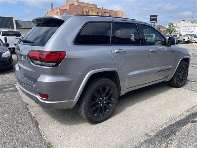 Thumbnail image of 2021 Jeep Grand Cherokee at Robert Brogden's Hays GMC