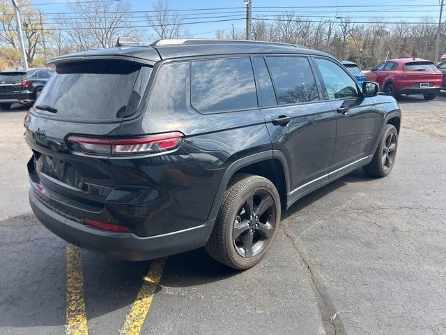 Thumbnail image of 2024 Jeep Grand Cherokee L at Golling Chrysler Jeep Dodge Ram of Chelsea