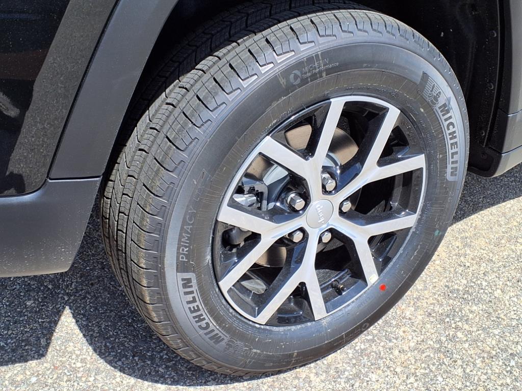 Thumbnail image of 2025 Jeep Grand Cherokee at Bob Mariano Jeep Dodge