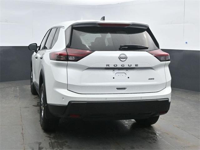 Thumbnail image of 2025 Nissan Rogue at Commonwealth Chevrolet Inc.