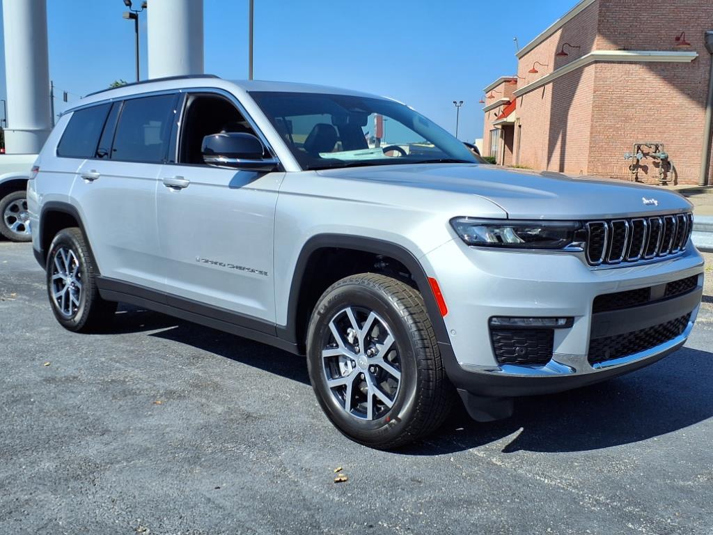 Thumbnail image of 2025 Jeep Grand Cherokee L at Thomas Auto Centers