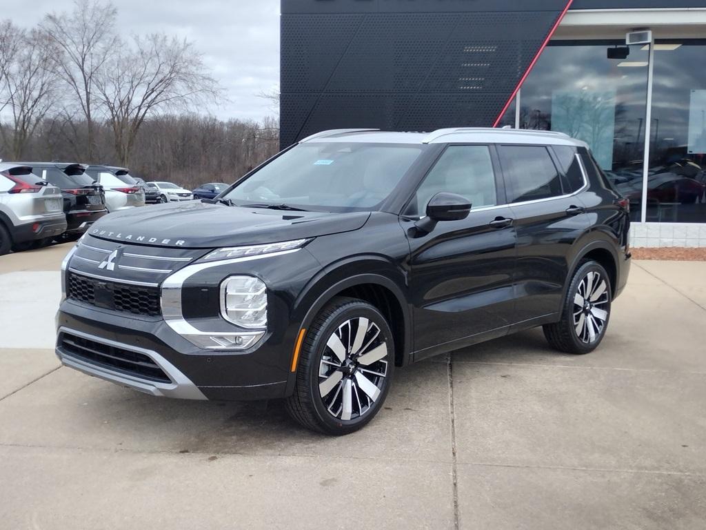 Thumbnail image of 2025 Mitsubishi Outlander at Grand Blanc Mitsubishi