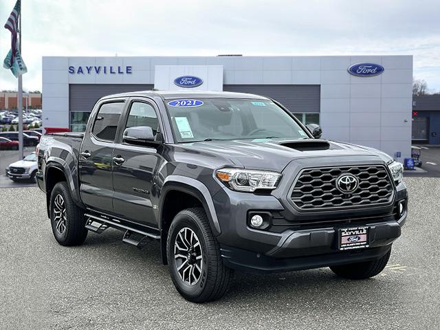 Thumbnail image of 2021 Toyota Tacoma at Sayville Ford