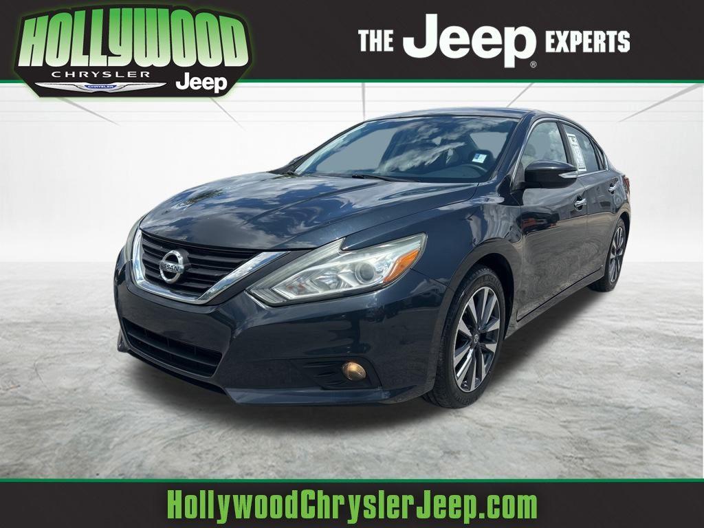 Thumbnail image of 2017 Nissan Altima at Hollywood Chrysler Jeep