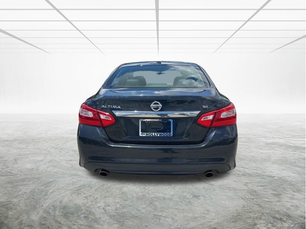 Thumbnail image of 2017 Nissan Altima at Hollywood Chrysler Jeep