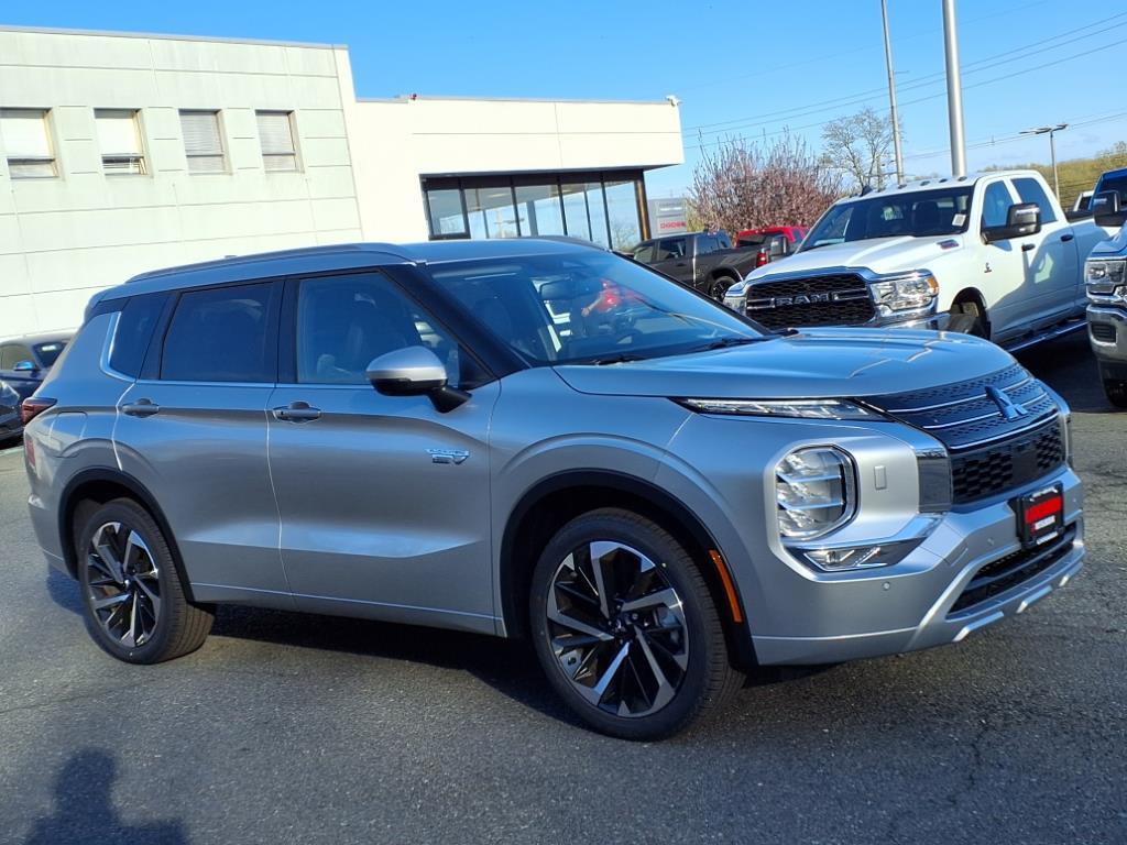 Thumbnail image of 2025 Mitsubishi Outlander PHEV at Liccardi Chrysler Dodge Mitsubishi