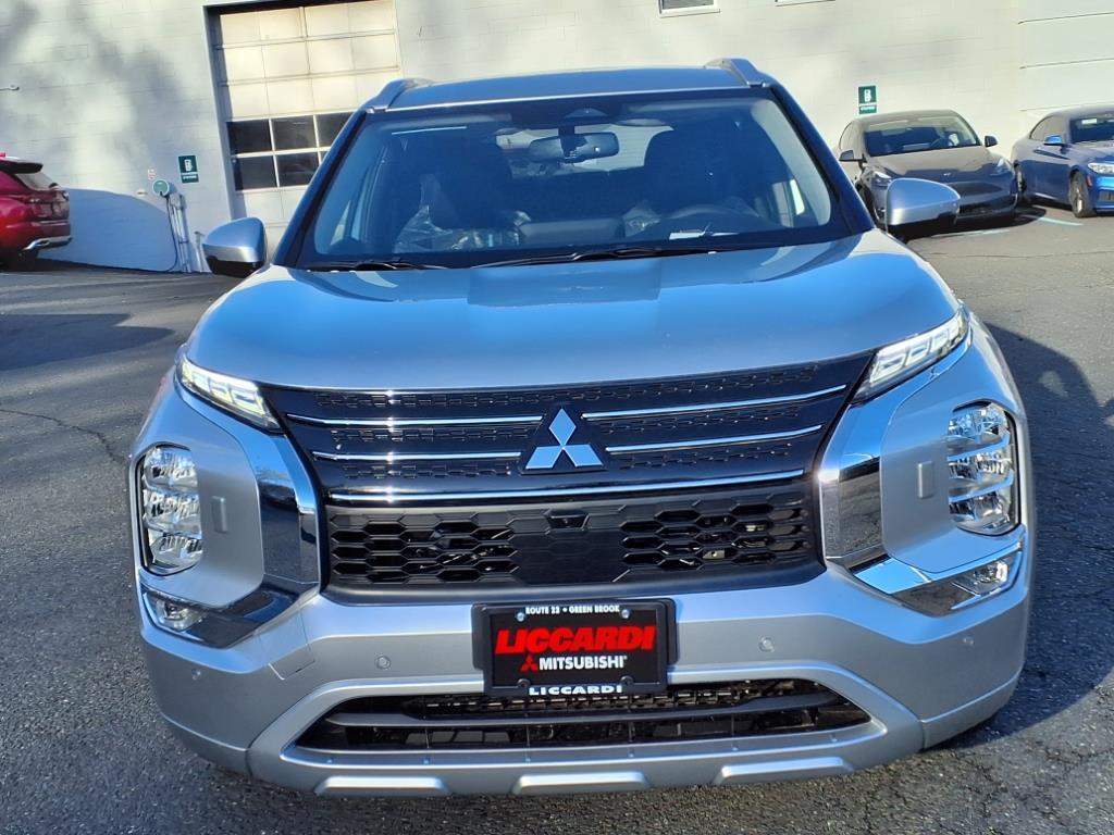 Thumbnail image of 2025 Mitsubishi Outlander PHEV at Liccardi Chrysler Dodge Mitsubishi