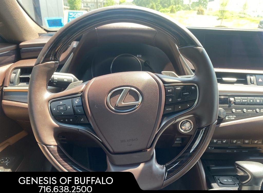 Thumbnail image of 2019 Lexus ES 350 at Genesis of Buffalo