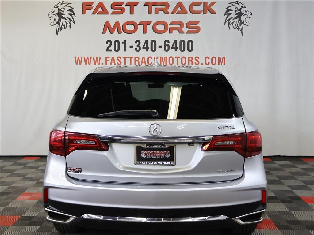 Thumbnail image of 2018 Acura MDX at Fast Track Motors