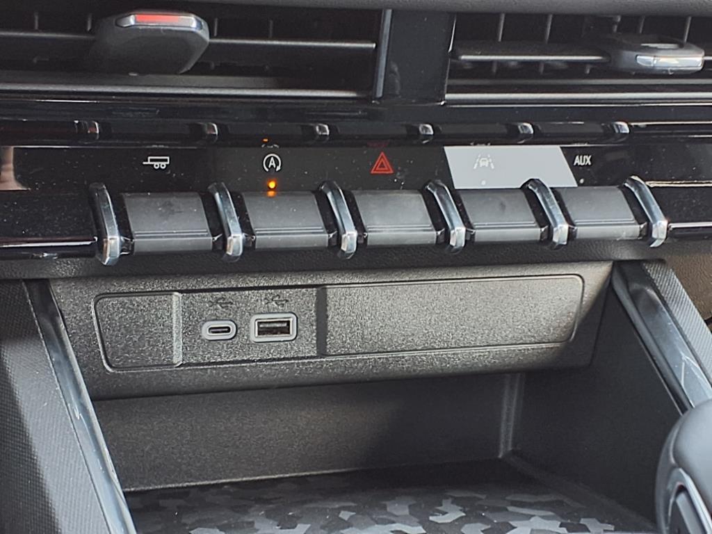 Thumbnail image of 2025 GMC Canyon at Hug Chevrolet
