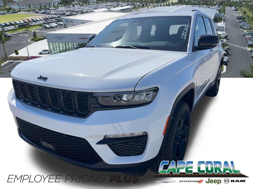 Thumbnail image of 2025 Jeep Grand Cherokee at Cape Coral Chrysler Dodge Jeep Ram
