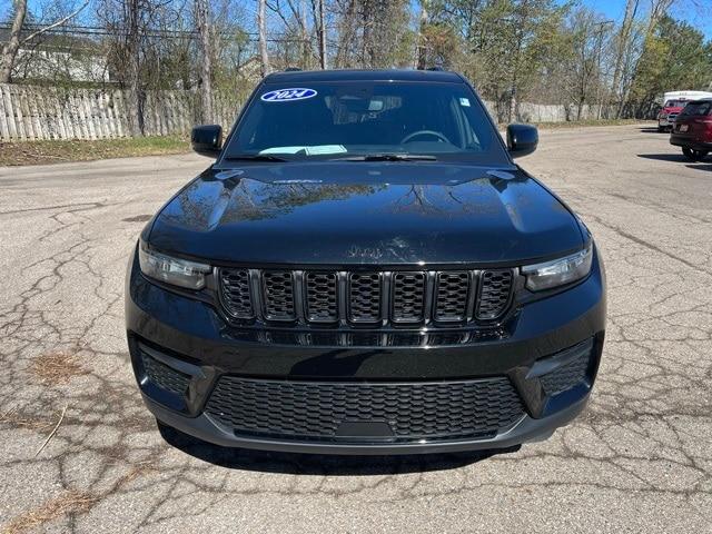 Thumbnail image of 2024 Jeep Grand Cherokee at Golling Chrysler Jeep Dodge Ram of Chelsea