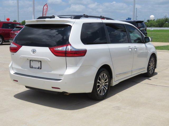 Thumbnail image of 2019 Toyota Sienna at Johnson Brothers Ford Lincoln