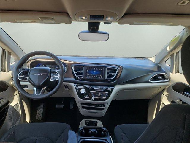 Thumbnail image of 2018 Chrysler Pacifica at Stateline CJDR - New